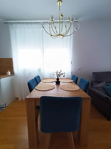 Teal Apartment-Free Garage Parking Zadar